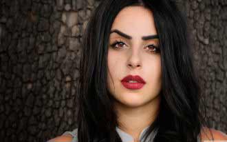 beautiful black-haired Armenian girl