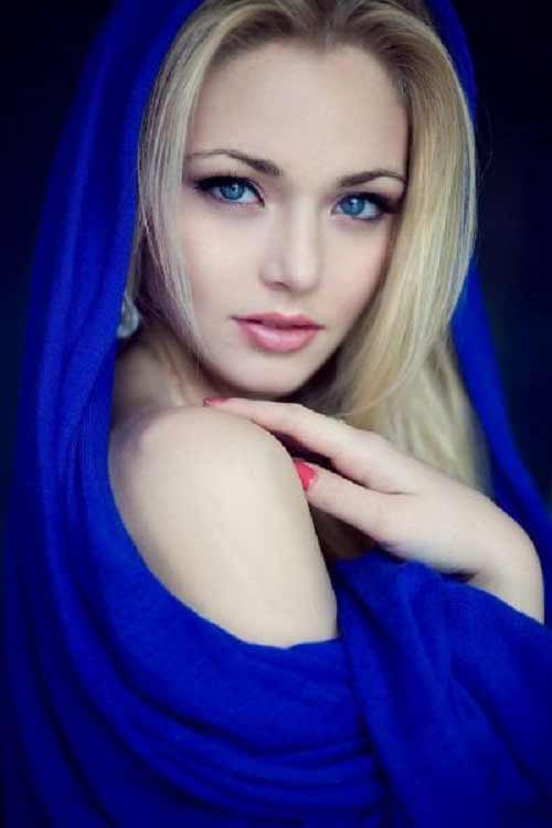 a stunning blond Russian woman