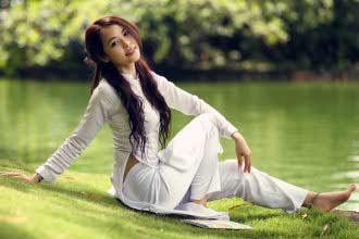 a beautiful Vietnamese girl